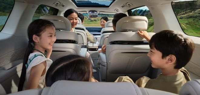 穿豪华 MPV 底价!露营从此不犯愁!开元棋牌星海V9越享系列1499万击(图4) 穿豪华 MPV 底价!露营从此不犯愁!开元棋牌星海V9越享系列1499万击(图4)